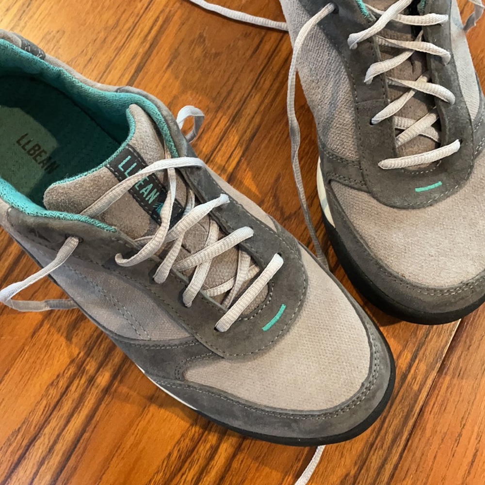 LL Bean vintage Riverton Casual Sport Sneakers like new tread . Timeless ll bean